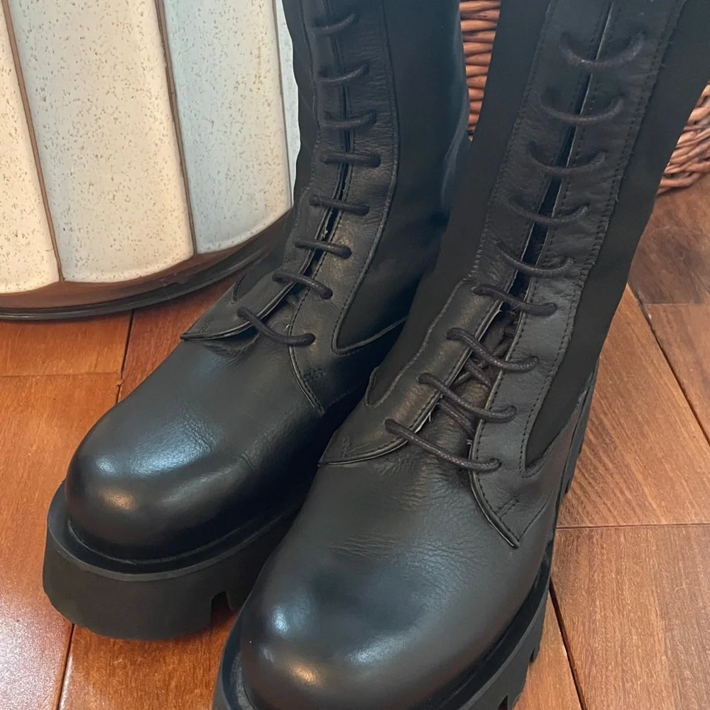 PALOMA BARCELO AGNETA BOOT
Size 38- New - Picture 6 of 10